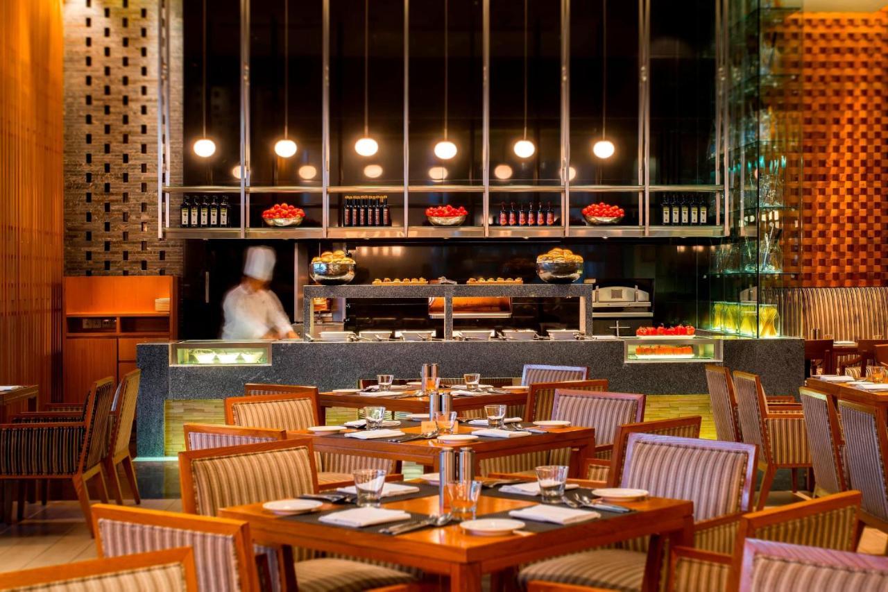 Jw Marriott Pune Exteriör bild